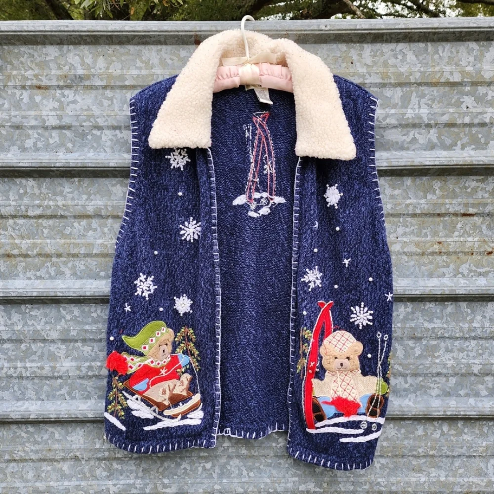 VINTAGE Holiday Not So Ugly Christmas Teddy Bear Embroidered Zip-Up Cardigan - Picture 12 of 14